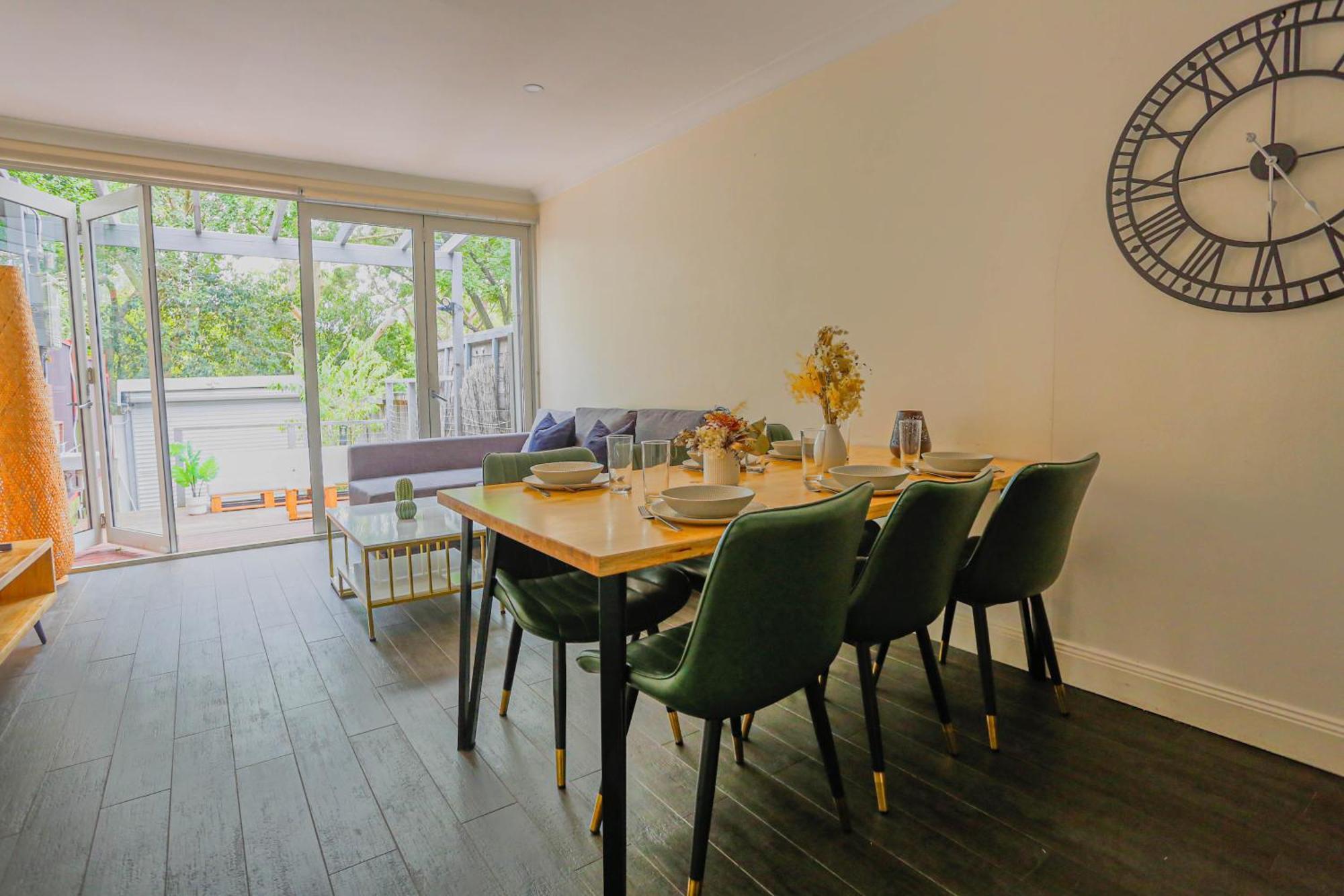 Ideal 3 Bedroom House Centre Glebe 2 E-bikes Included Holiday home Sydney